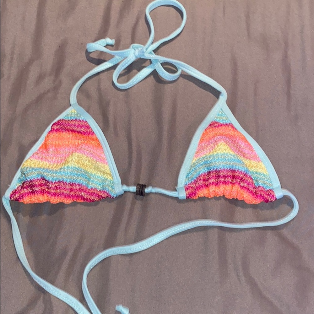 mora bikini top